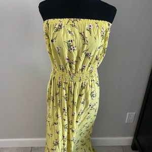 NWOT Bright yellow strapless maxi dress